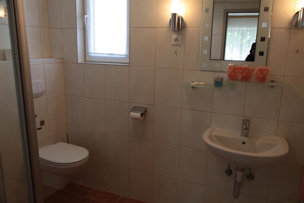 Pension Casa Topolino Vídeňské Nové Město Pokoj fotografie